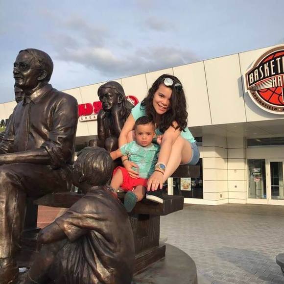 Meet your Posher, Sobeida - Picture 1 of 1